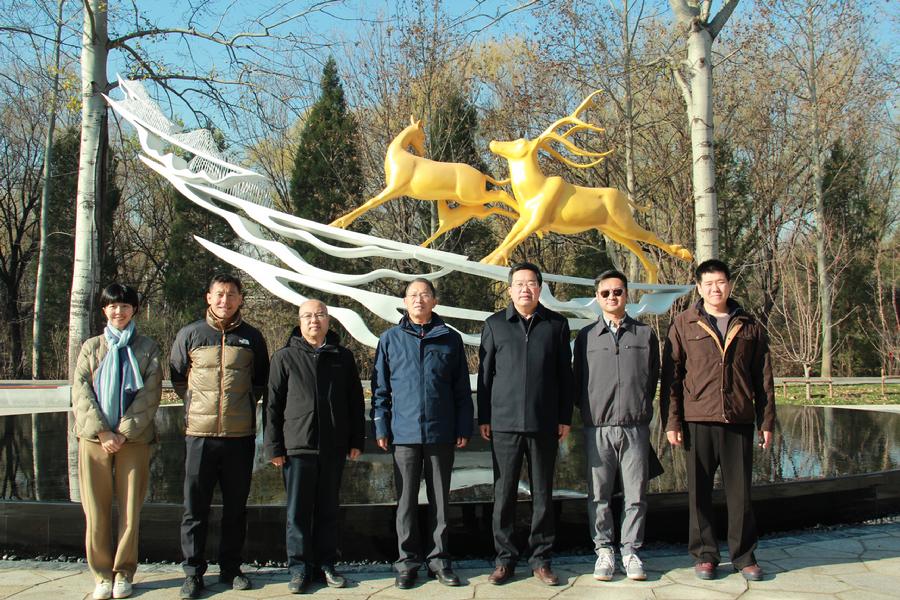 调研科普雕塑-归途