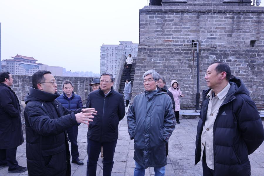 图1：现场实地考察